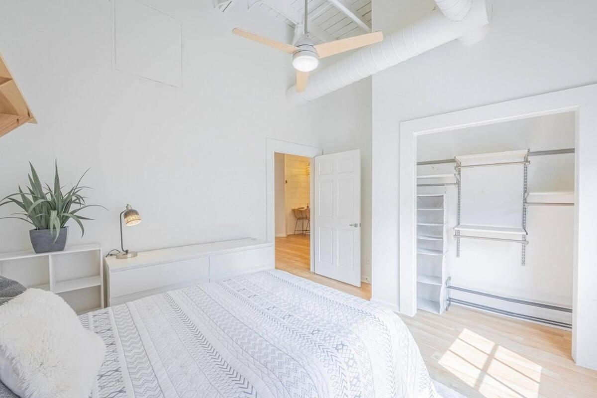 Darlin' Downtown Dawghouse Apartment เอเธนส์ ภายนอก รูปภาพ