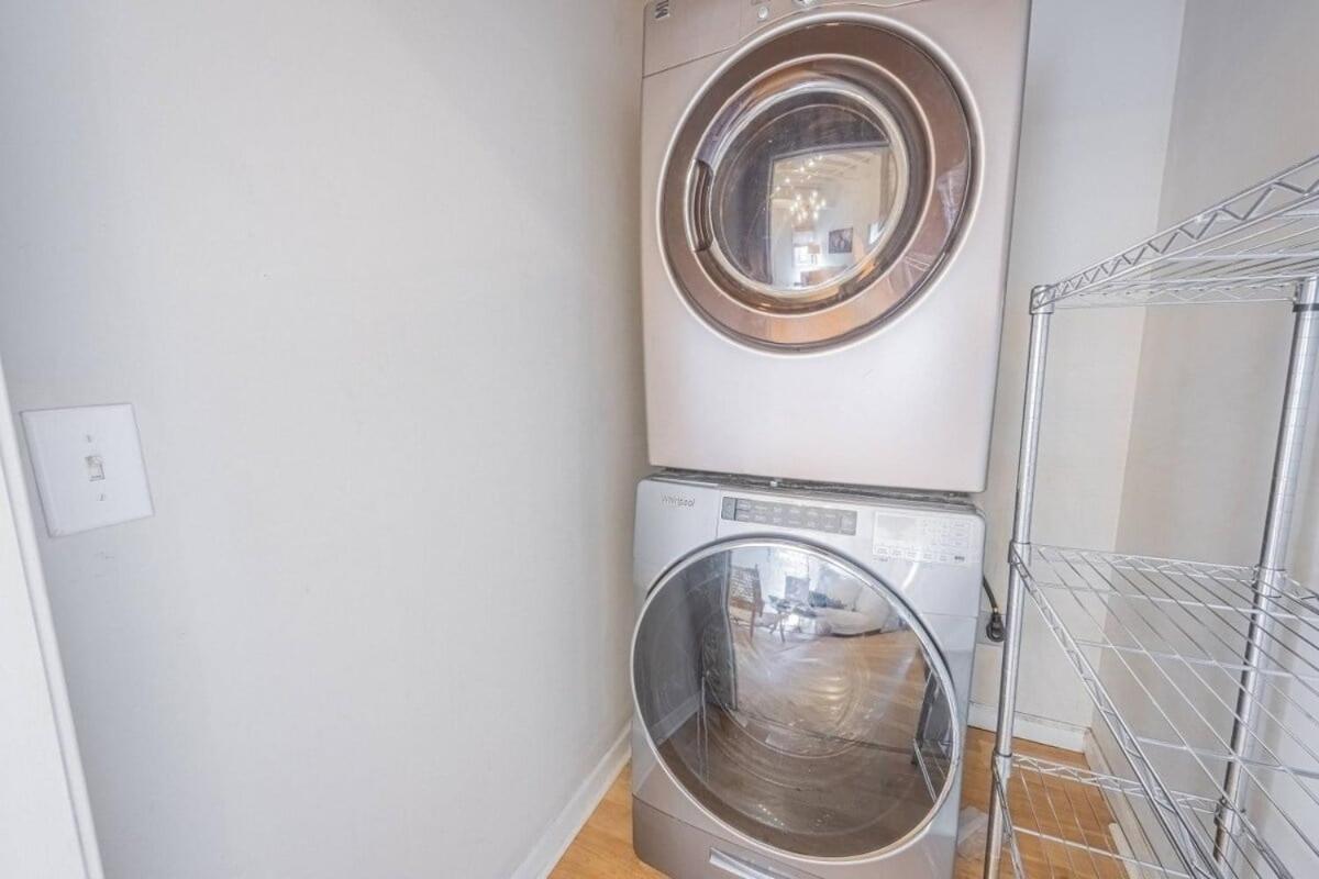 Darlin' Downtown Dawghouse Apartment เอเธนส์ ภายนอก รูปภาพ